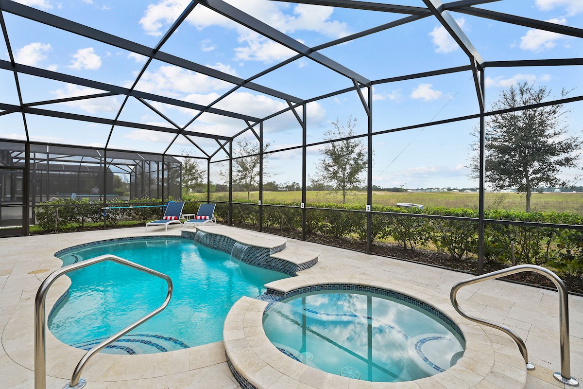 Pool & Spa