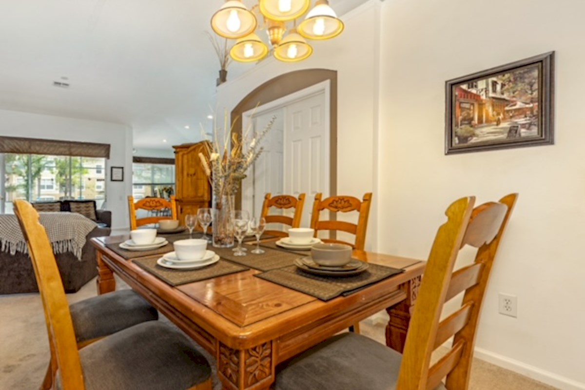 Formal Dining
