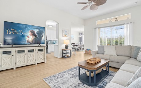 Luxury Villa on Golf Community Close to Disney