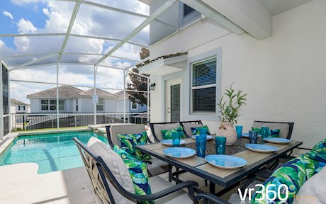* Themed Champions Gate 5 Bed Villa with Pool and Spa
