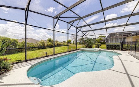 Calabay Parc - Large 4 Bed 4 ½ Bath Villa on Corner Plot 
