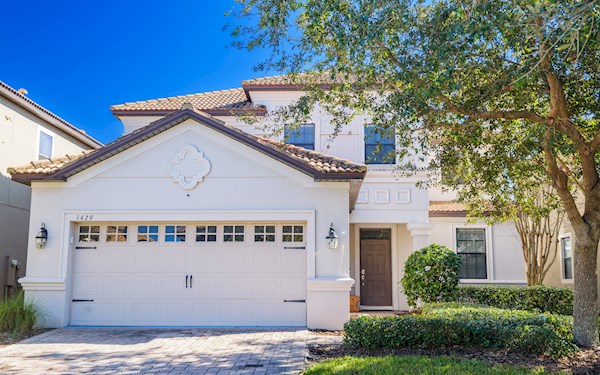 Stunning 5 Bedroom 4 ½ Bath Villa | Champions Gate