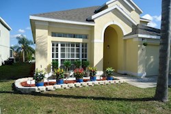 Villa Front 2