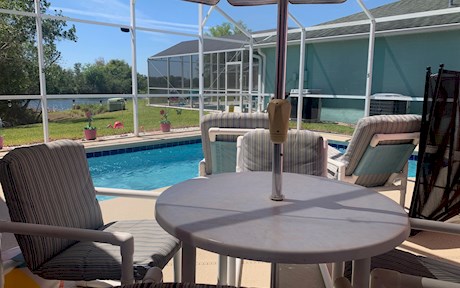 4 Bed private south facing pool with lake view