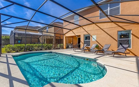 Fabulous 4 Bed Modern Decor Villa with Private Pool, Games Room