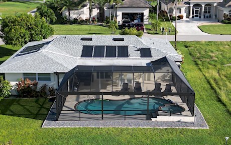 Villa Seashells | 3 Bedroom 2 Bath including a 23ft boat 