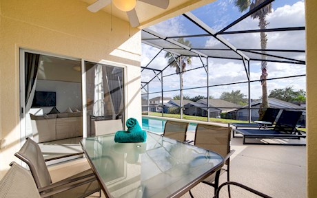 Beautiful 3-Bed, 2-Bath Villa with South-Facing Private Pool