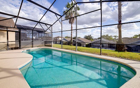 Beautiful 3-Bed, 2-Bath Villa with South-Facing Private Pool