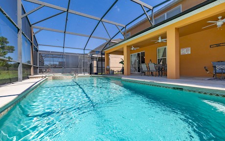 Luxurious Villa with Private Pool and Spa | 6 Bed 4 ½ Baths